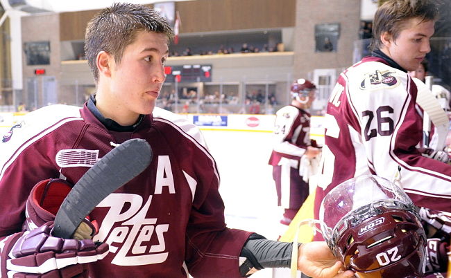 Nick-Ritchie-is-considered-a-potential-NHL-first-round-pick-Aaron-Bell-OHL-Images.jpg