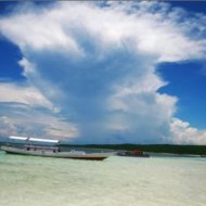 Berlibur Menikmati Surga di Tanjung Bira