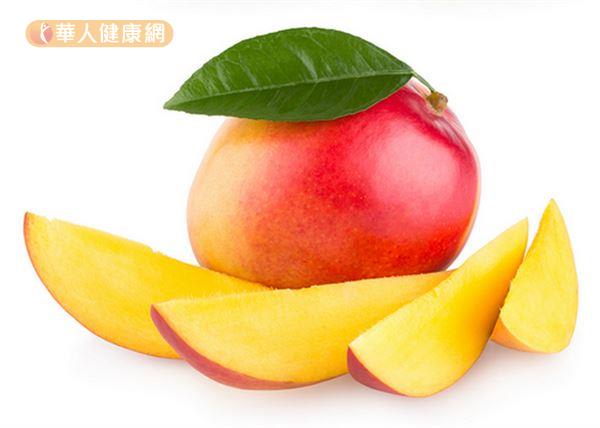 國外研究指出，芒果的多酚有助預防或抑制特定的乳癌細胞。