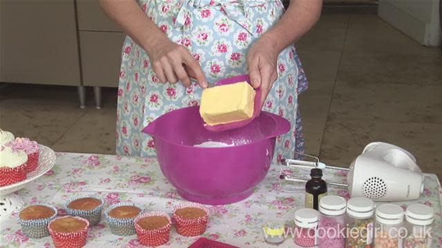 butter Make Lifestyle  UK  how chicken Butter video  Icing  videojug Watch  to  Fluffy How the make To Yahoo