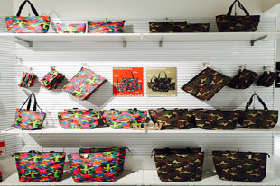 ASOKO人氣雜貨商店有許多令人心儀的提袋與包包 (圖片來源／ASOKO ZAKKA STORE)