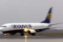 Un appareil de la compagnie aérienne low cost Ryanair codamnée à une amende de 200.000 euros pour travail dissimulé par un tribunal d'Aix-en-Provence, dans le sud de la France, le 24 juin 2014
