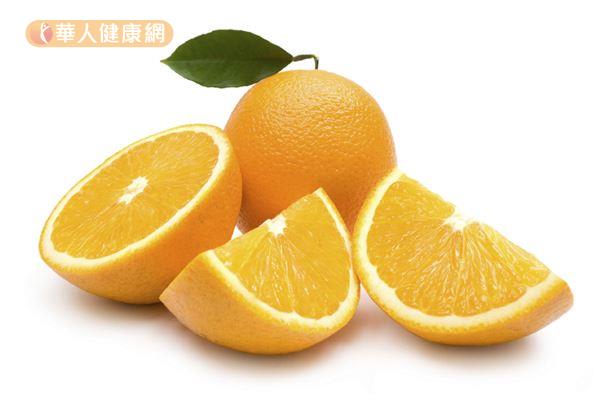柳橙富含纖維、維生素C、柚皮苷，能幫助排便順暢。