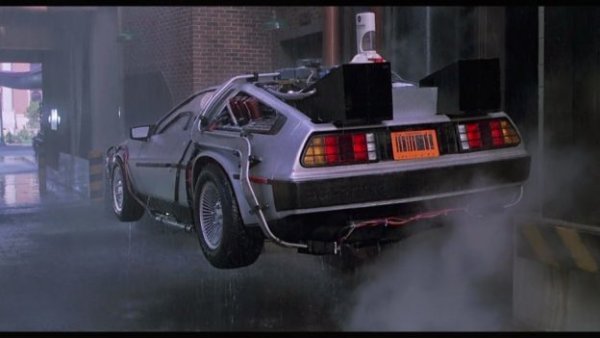 （首圖來源：Back to the Future 劇照，版權：Universal Pictures）