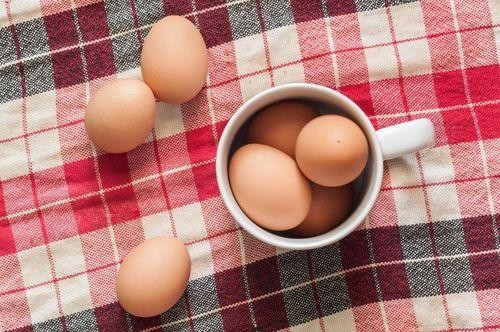 Cook an Egg in a Mug in 90 Seconds