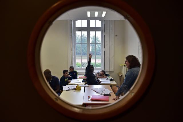En France, selon le rapport Pisa, les inégalités sociales ont des conséquences sur l'école. 