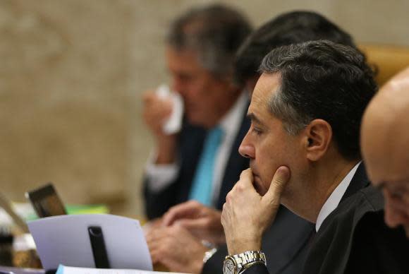 Ministro do STF Luís Roberto Barroso durante julgamento de pedido de habeas corpus do ex-presidente Lula (José Cruz/Agência Brasil)