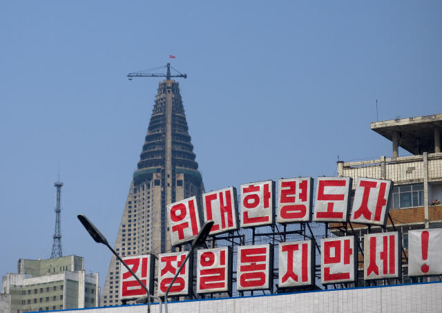 PYONGYANG, NORTH KOREA - APRIL 18: Construction of the pyramid-shaped Ryugyong hotel, Pyongan Province, Pyongyang, North Korea on April 18, 2008 in Pyongyang, North Korea. (Photo by Eric Lafforgue/Art In All Of Us/Corbis via Getty Images)