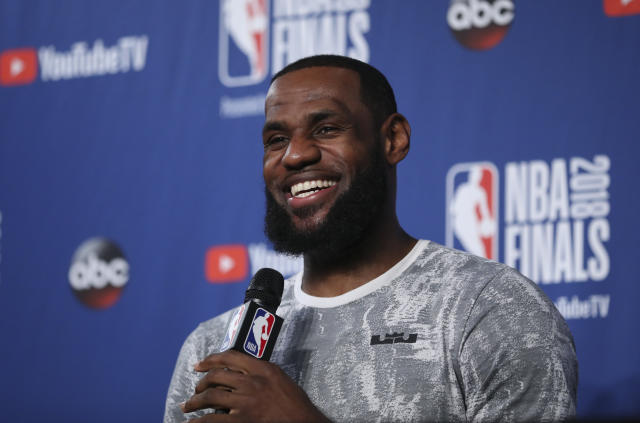'You have to have the minds as well': LeBron James puts NBA on notice about what he's looking for in his next teammates 7f34dc0b1ca57343e0da89b8d8c0b971