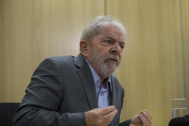 **ARQUIVO** CURITIBA, PR, 26.04.2019: O ex-presidente Lula (PT) concede entrevista exclusiva à Folha e ao jornal El País, em Curitiba. (Foto: Marlene Bergamo/Folhapress)