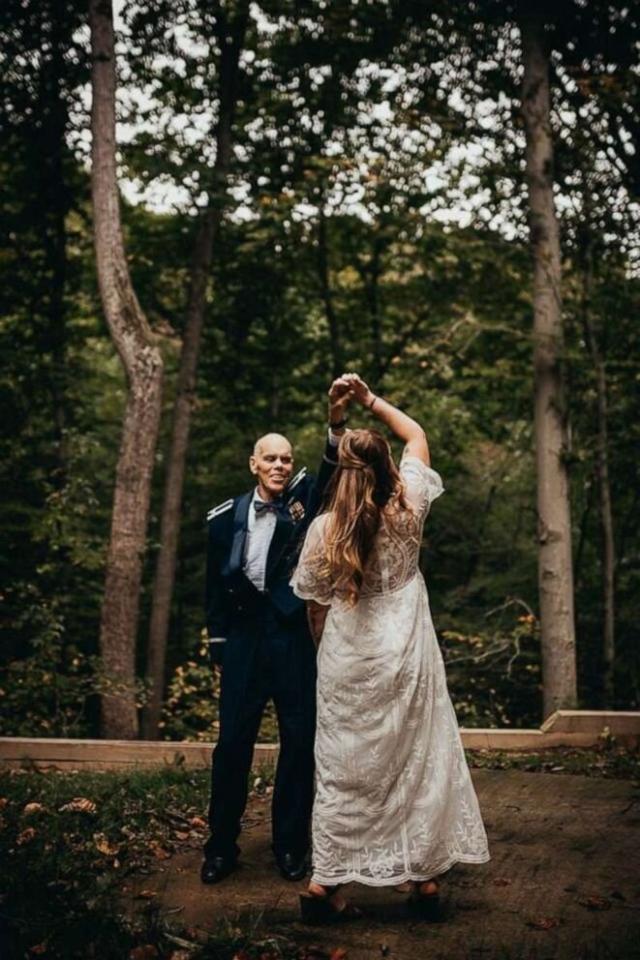 Noiva realiza sonho do pai com dança de casamento especial (Foto: Divulgação/Bonnie Turner)