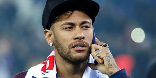 Neymar começa a perder espaço no PSG após derrota do Brasil na Copa da Rússia.