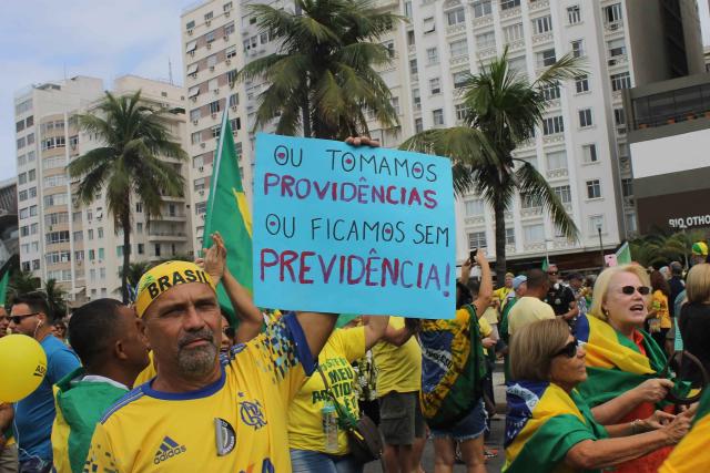 Protesto em apoio ao governo do presidente Jair Bolsonaro no Rio de Janeiro (RJ), neste domingo (26) (cdsantos/Futura Press)