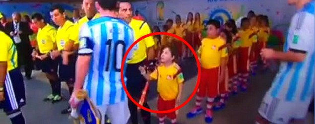 Messi and kid (Vine grab)