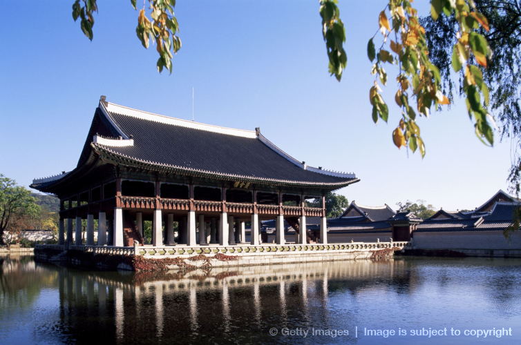 Gyeonghoeru Pavilion, Gyeongbokgung Palace, Seoul, South Korea, Asia